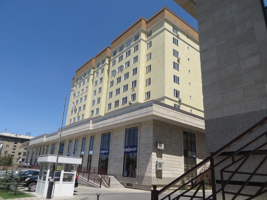 Bishkek Maximus Apartament 2 Esterno foto
