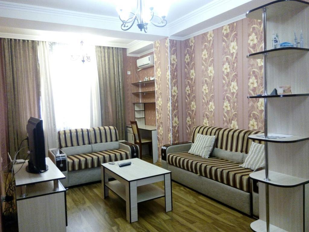 Bishkek Maximus Apartament 2 Esterno foto